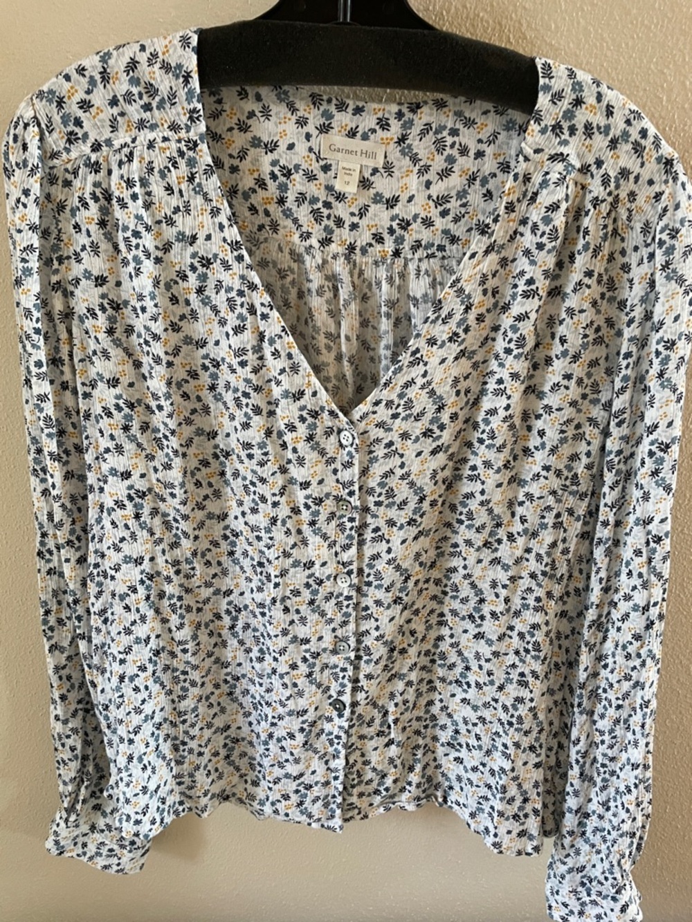 NWOT Garnet Hill Cream Button-Front Top with Blue Green and Gold Floral Print 12